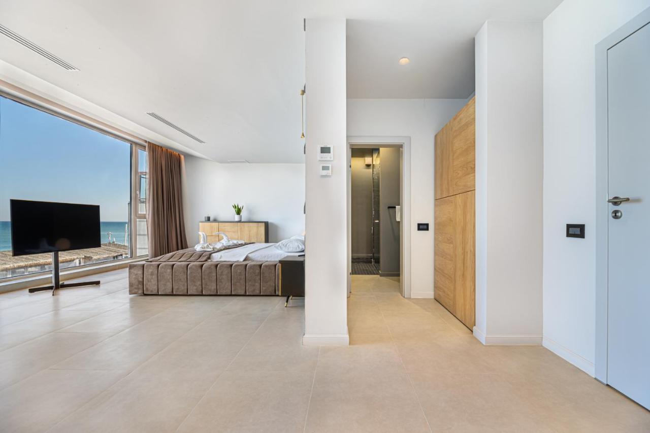 Seascape Villa เอโฟรีเอซูด ภายนอก รูปภาพ